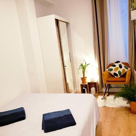 Paris : Appartement D'Exception - Batignolles Экстерьер фото